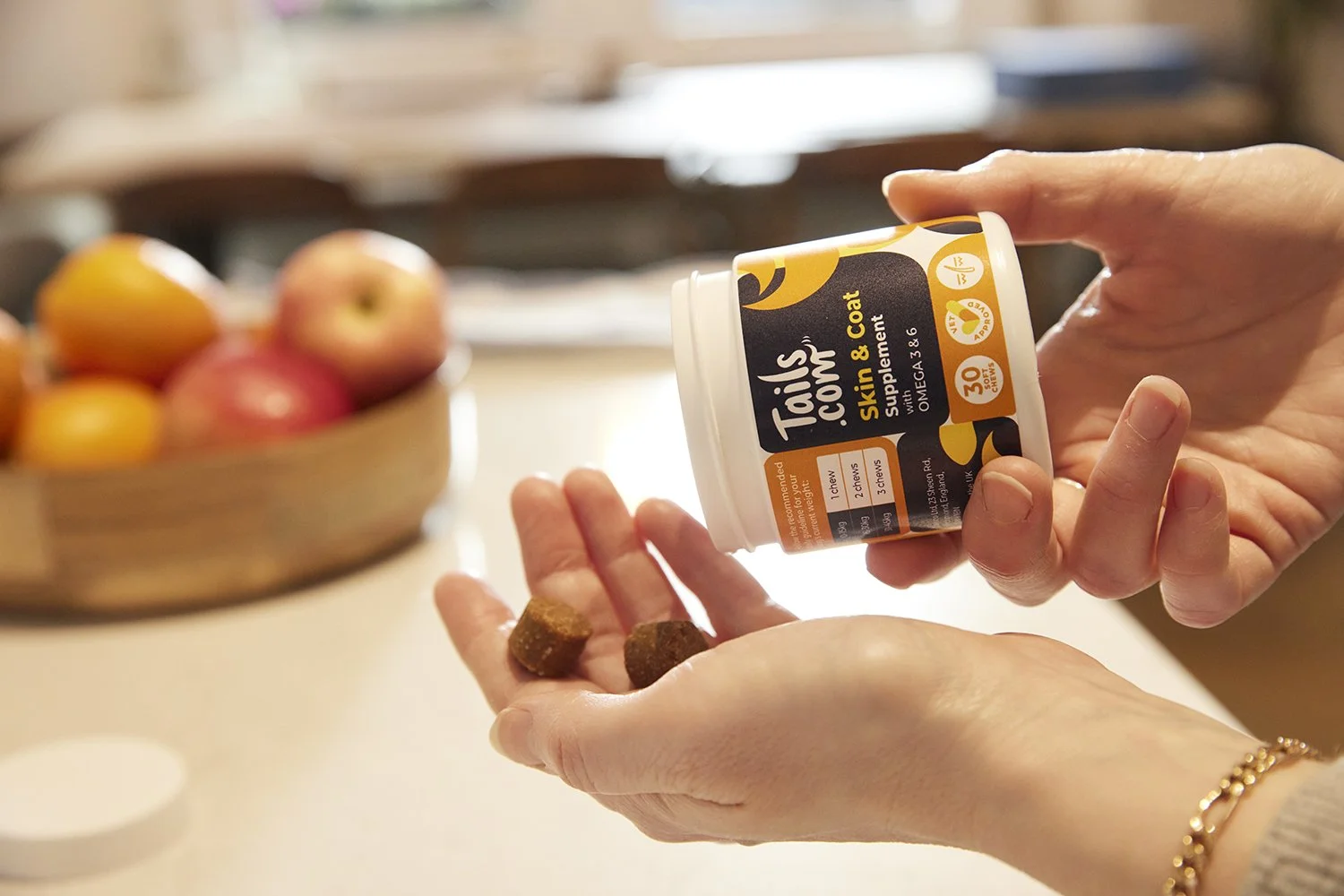 2024-03-06-Tails.com Jono Blackham Day01_Kitchen Shot09_1410R.jpg