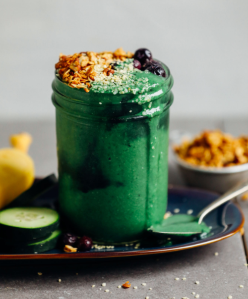 3 Powerful Health Benefits of Spirulina + Recipes To Try