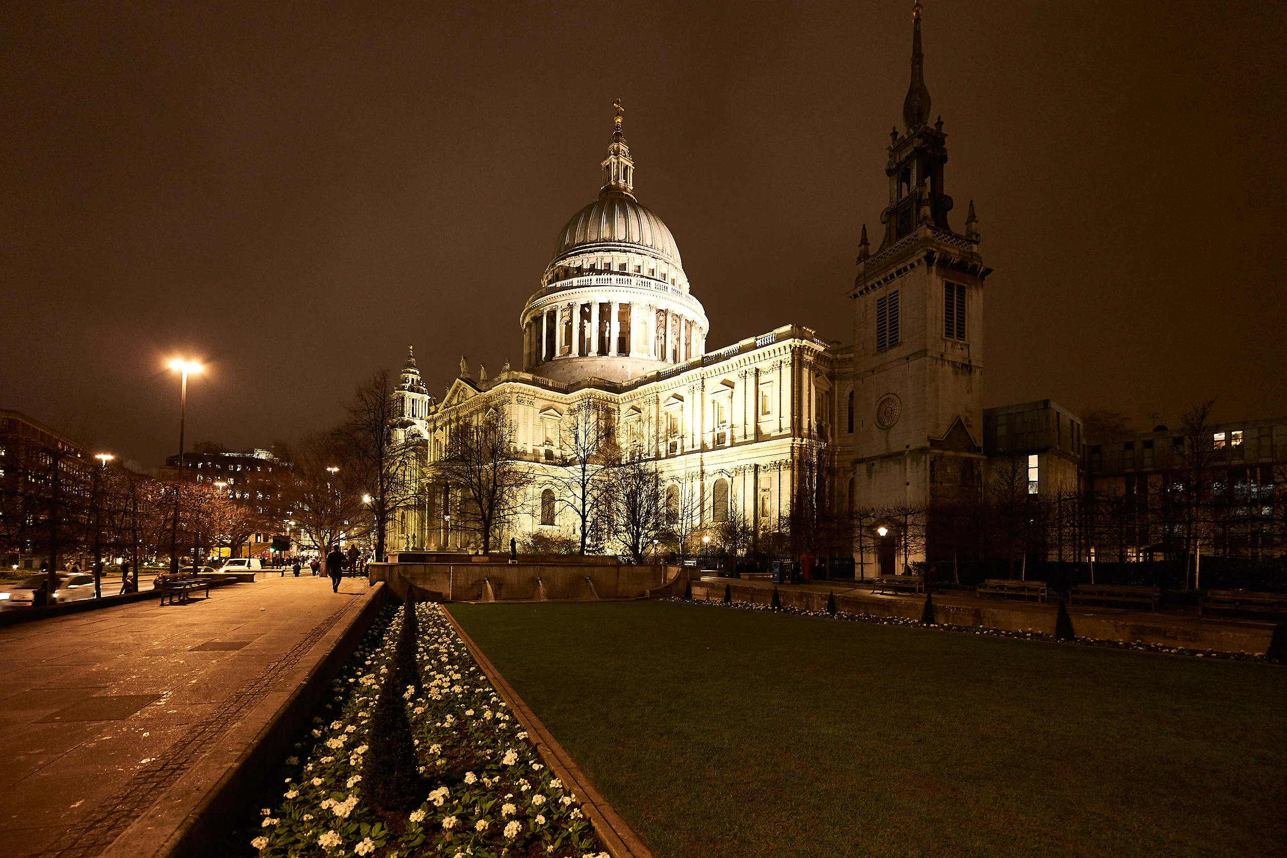 St Pauls night.jpg