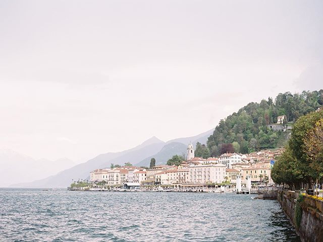 Working through a long list of &ldquo;to-dos&rdquo; today, so of course I&rsquo;m daydreaming about running off to Italy 🤣 Anyone else have this problem? 🤷🏻&zwj;♀️❤️
.
.
.
#lo_travels #lakecomo #bellagio #italy #tgif #goodmanfilmlab #kodakfilm #sh