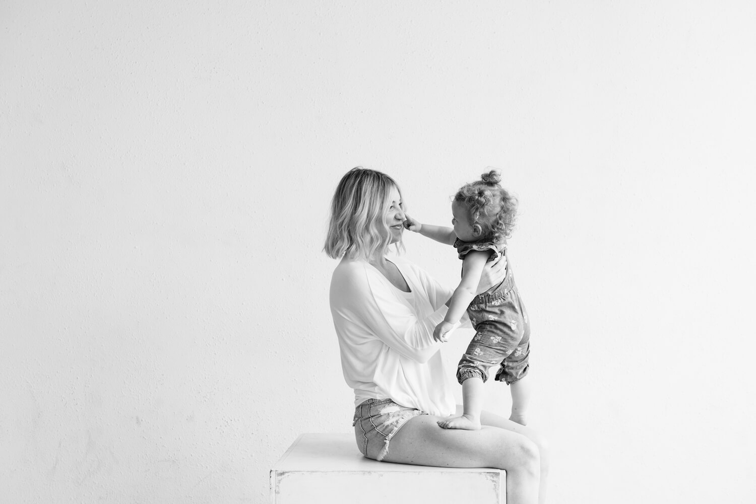 Motherhood Portraits-Taylor-29.jpg