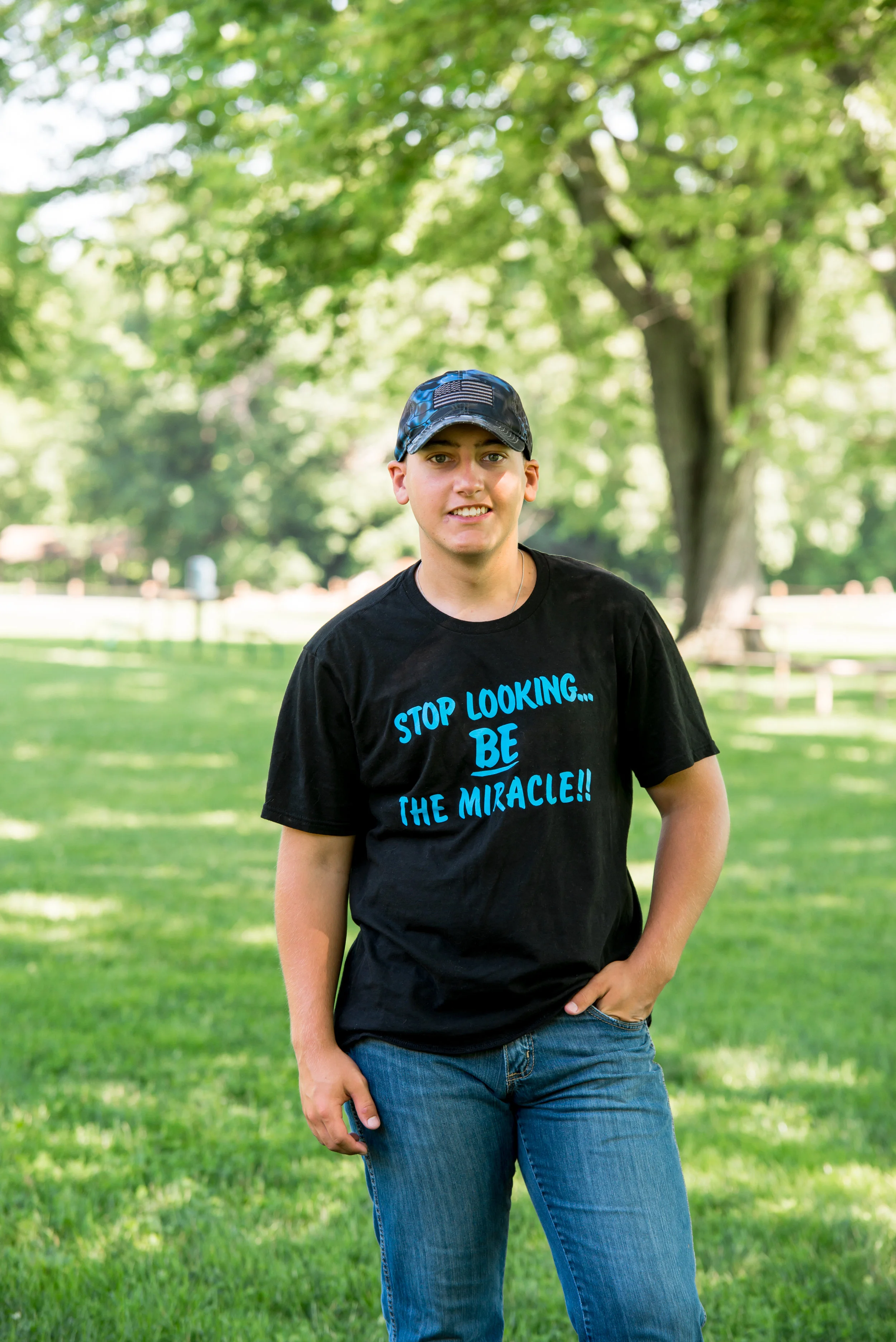 Miracle - Men's T-Shirt — HYFY