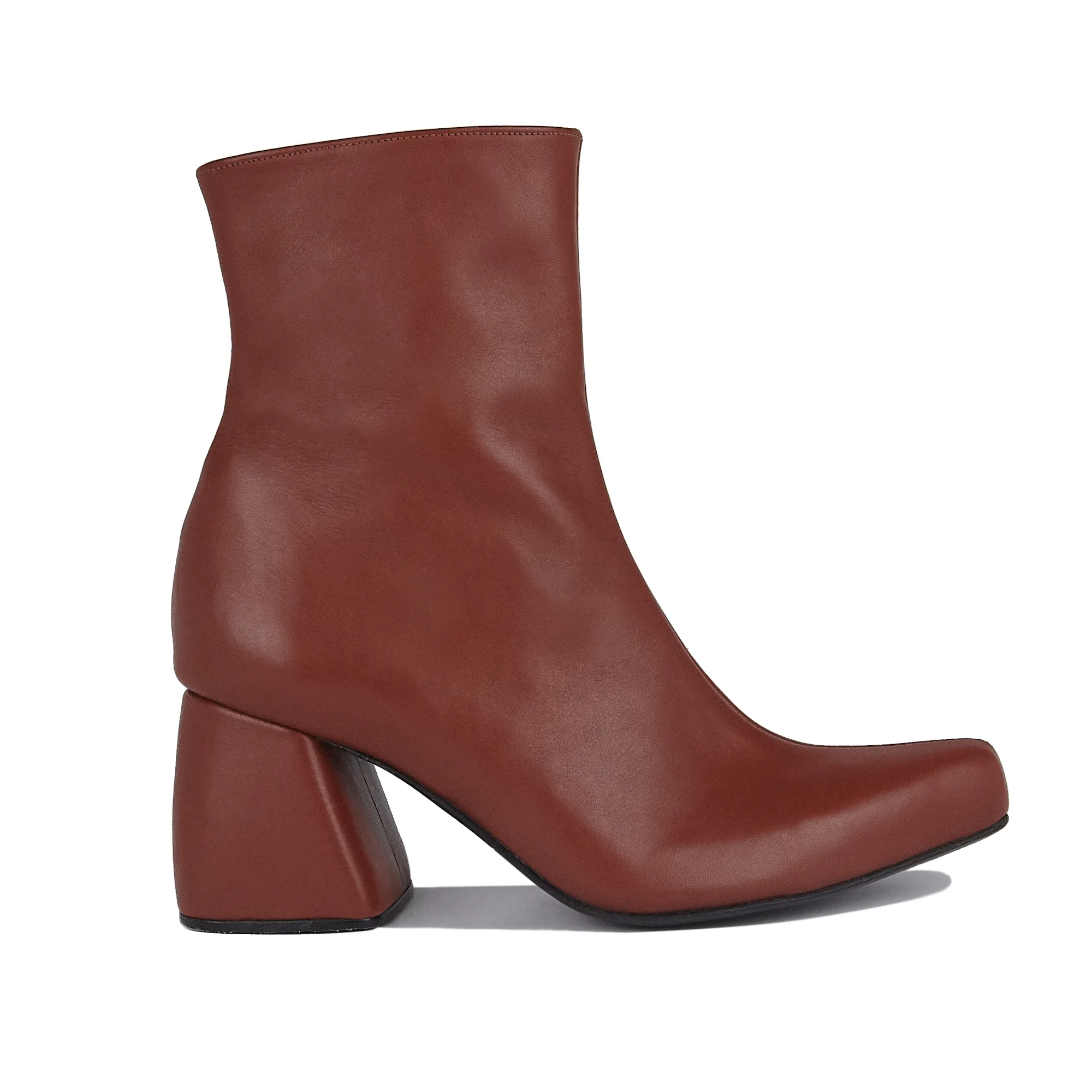 ROKER_Brown Pointed Heel_fr.jpg