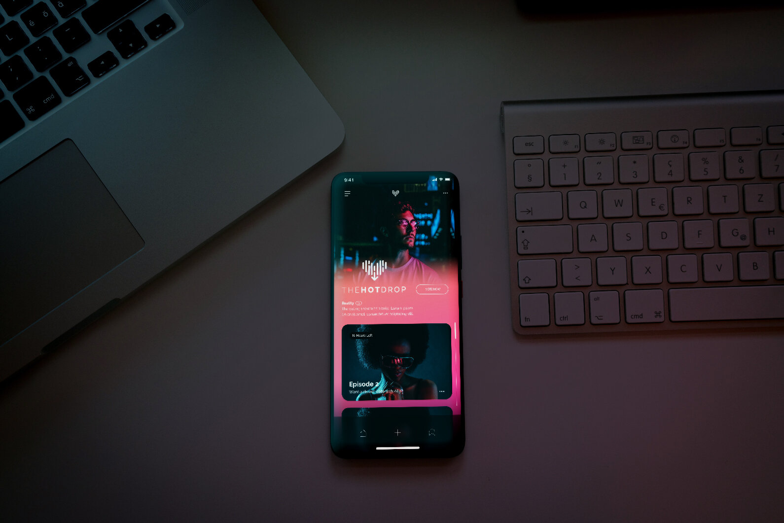 UI_orange_mockup_phone.jpg