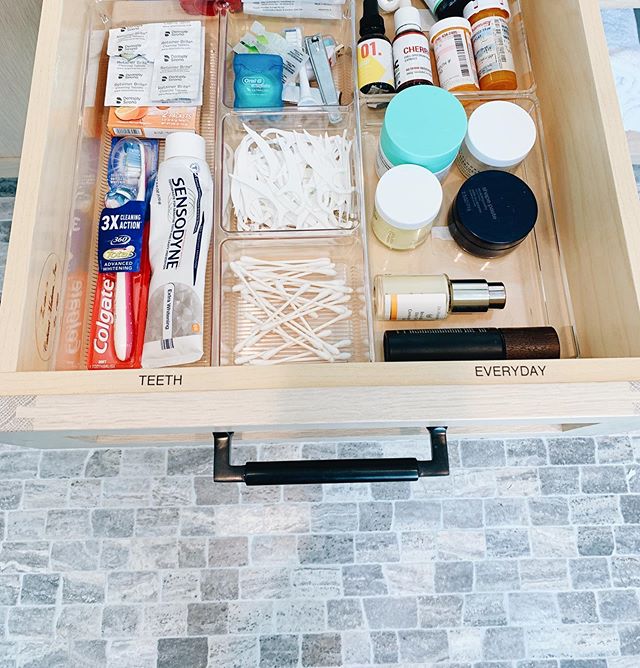 Get your bathroom drawers on point with simple acrylic dividers and drawer labels. It will make you and your guests feel organized and a great start &amp; finish to any day! Simple but so satisfying. #simplifywithshanel #homeonpoint