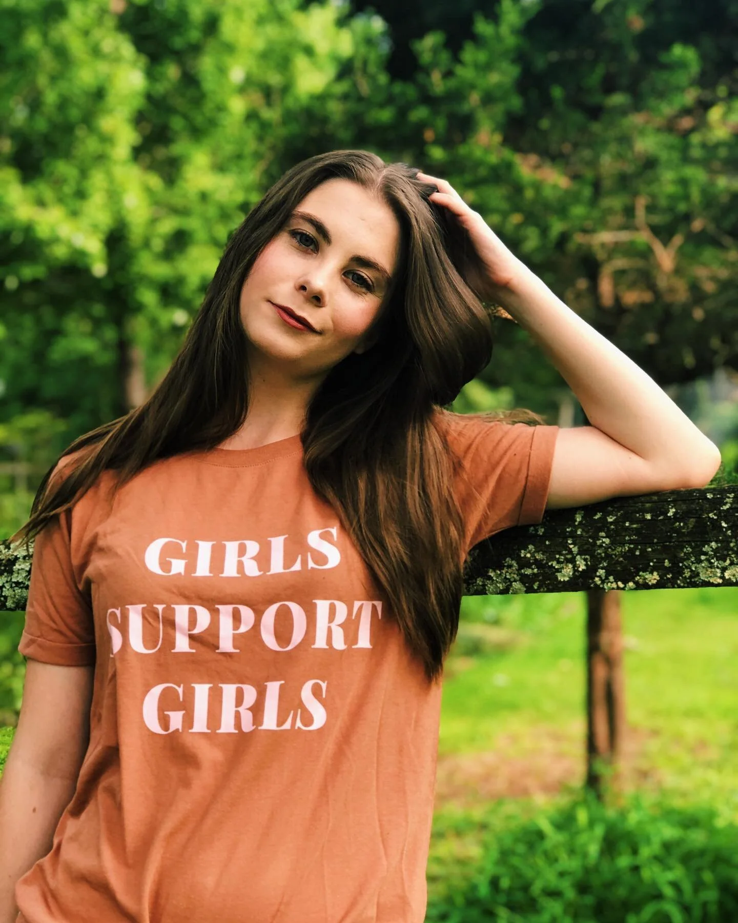 women. they like, rock. let&rsquo;s support all of &lsquo;em 👑❤️
&bull;
&bull;
&bull;
&bull;
&bull;
📸: @sallyhuxley
#happyinternationalwomensday #internationalwomensday #womenrock #supportallwomen #girlssupportgirls #transwomenarewomen #womenofcolo