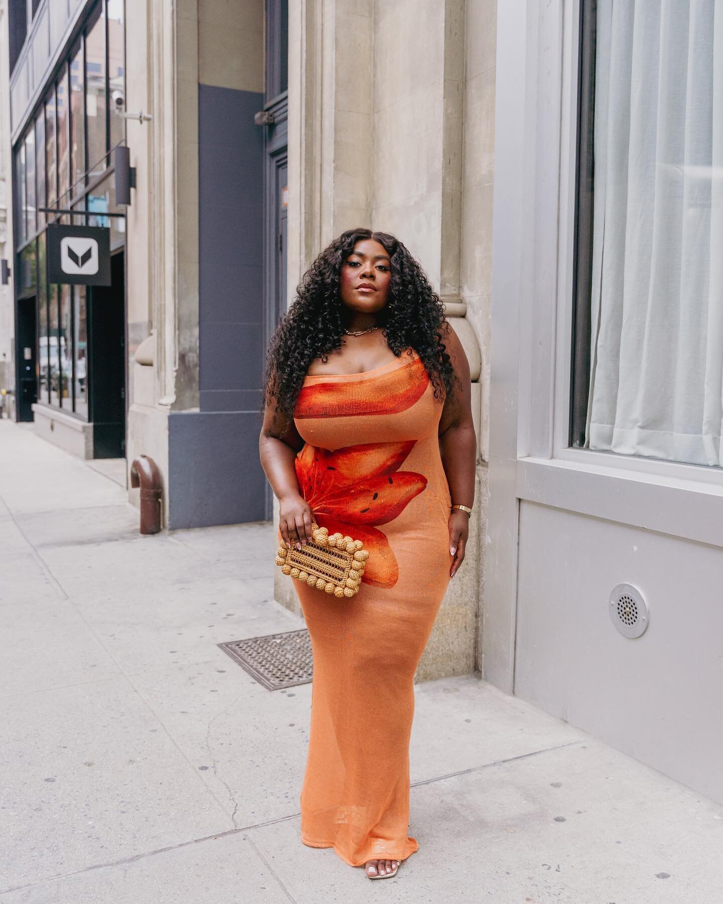 @musingsofacurvylady in orange&gt;&gt;&gt;

NYFW has been so much fun!! Seeing all the looks and creatives being CREATIVE has been so inspiring. 

Next stop: seeing my first ever NY fashion show🫢🤩 someone pinch me 

#NYFW #NYC #nyfashionweek #nyfas