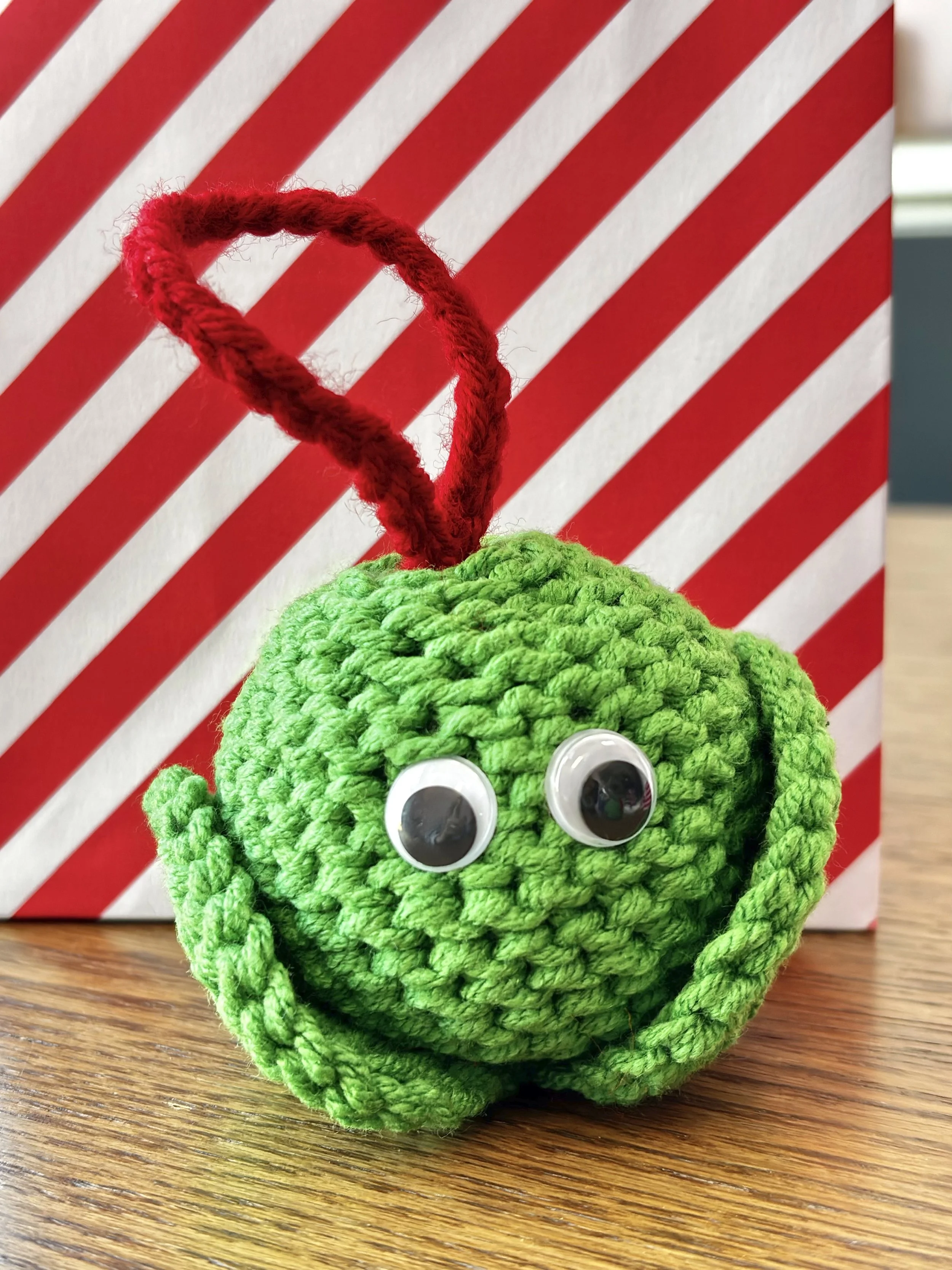 Crochet Sprout Bauble 01.jpg