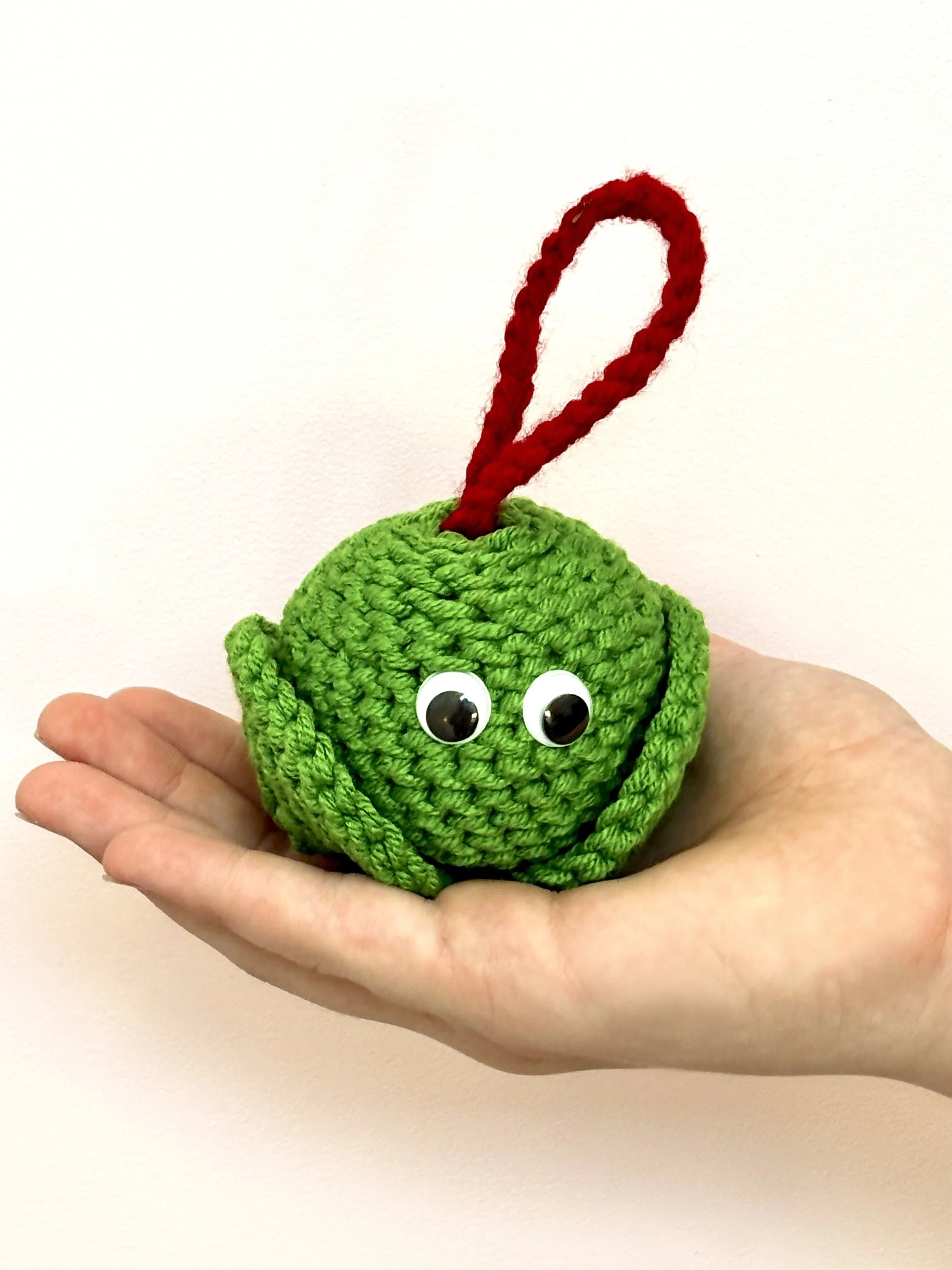Crochet Sprout Bauble 02.jpg