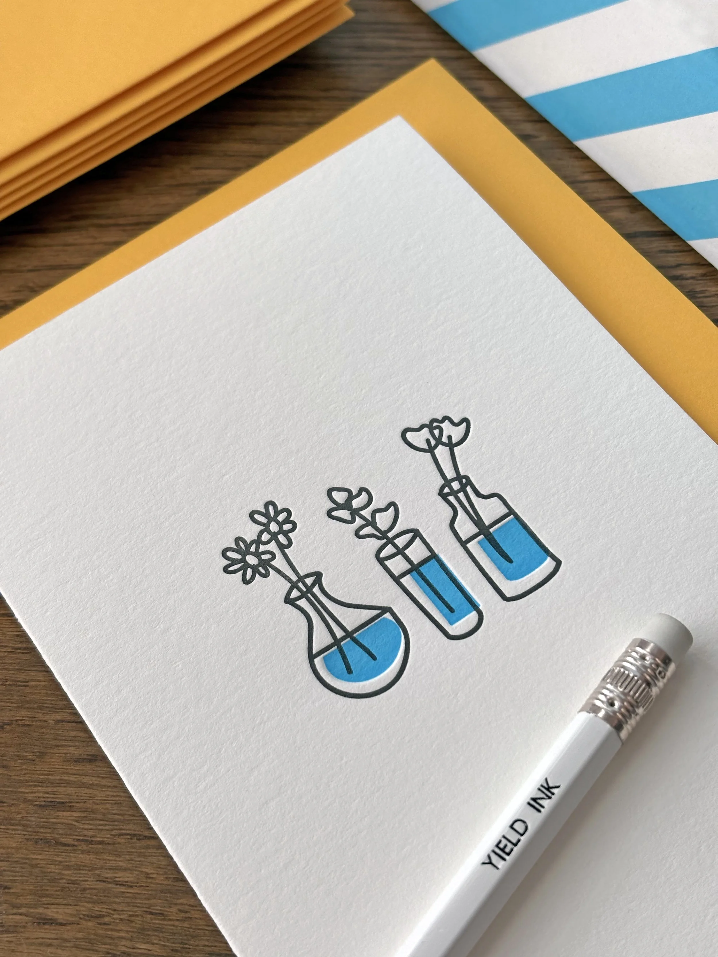 Yield Ink - Bud Vase 01.jpg