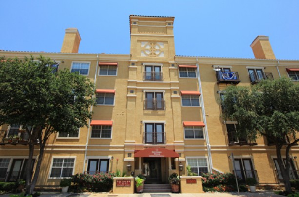 Southern Villas Dallas, TX | Units: 252 | High Density Urban | 4 Story