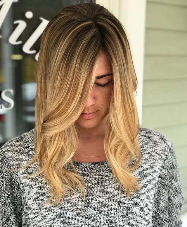 #saloninthemills #babylightsandbalayage #wellahair #livingproof