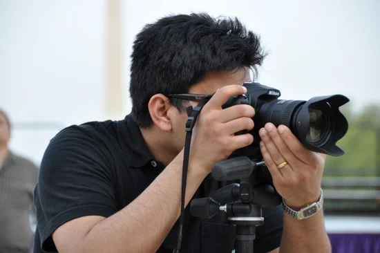 Camera-Holding-technique.jpg