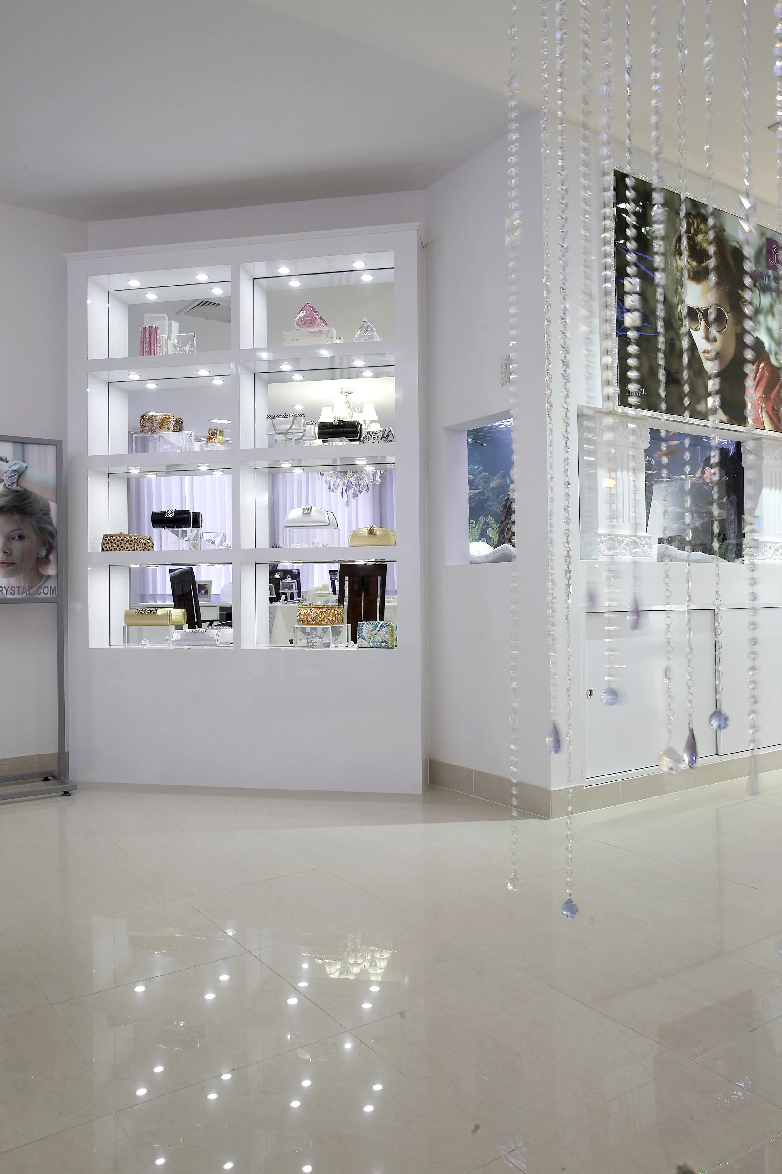 Showroom_07.jpg