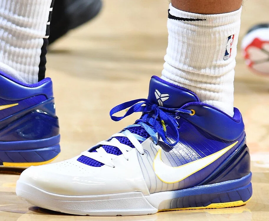 trey-lyles-nike-zoom-kobe-4-gradient-home.jpg