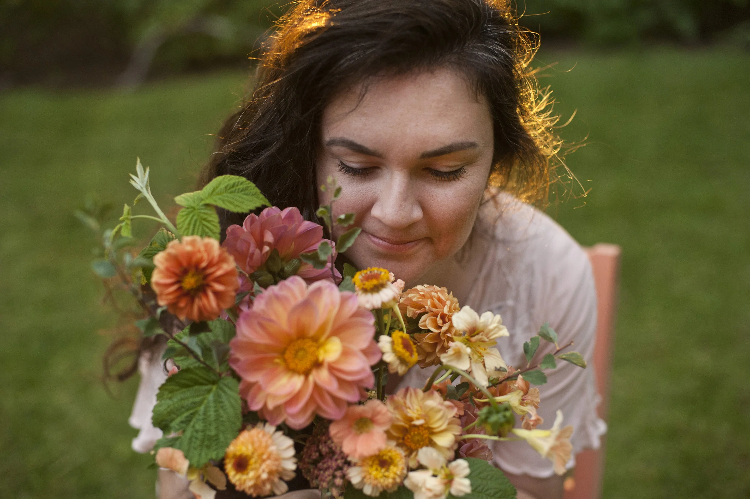 Cali is the florist, photographer and flower grower behind Frivolity Flowers.