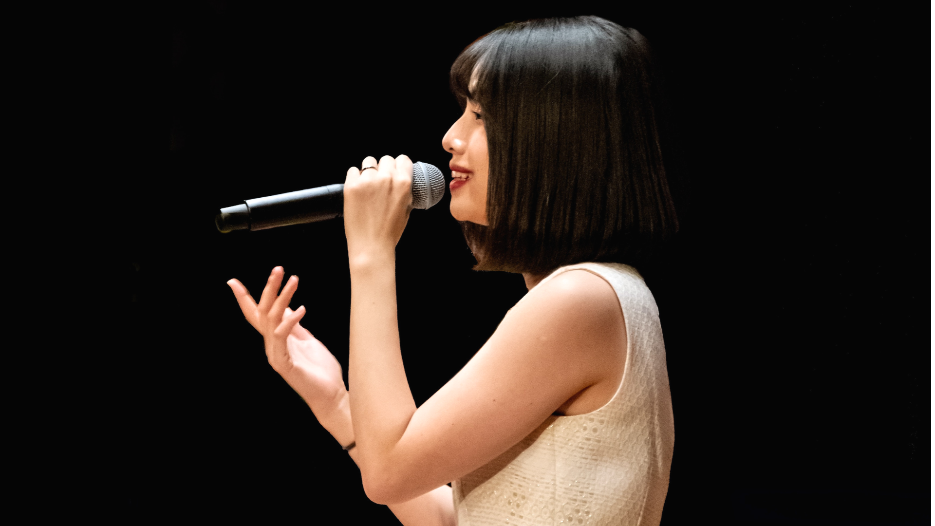 5 Tips to Write a Speech for Your Nonprofit CEO