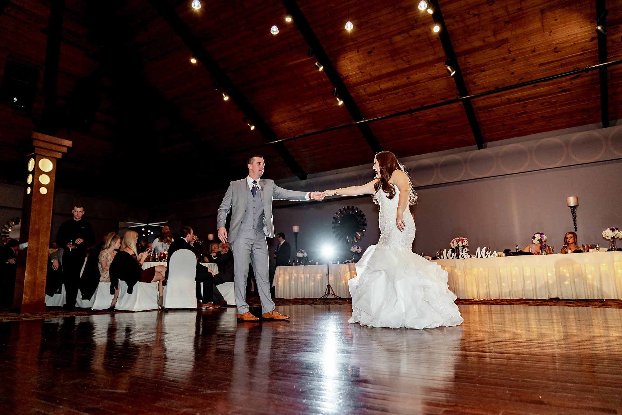The-Pinnacle-Ballroom-Covington-KY-Wedding-Photography-18.jpg