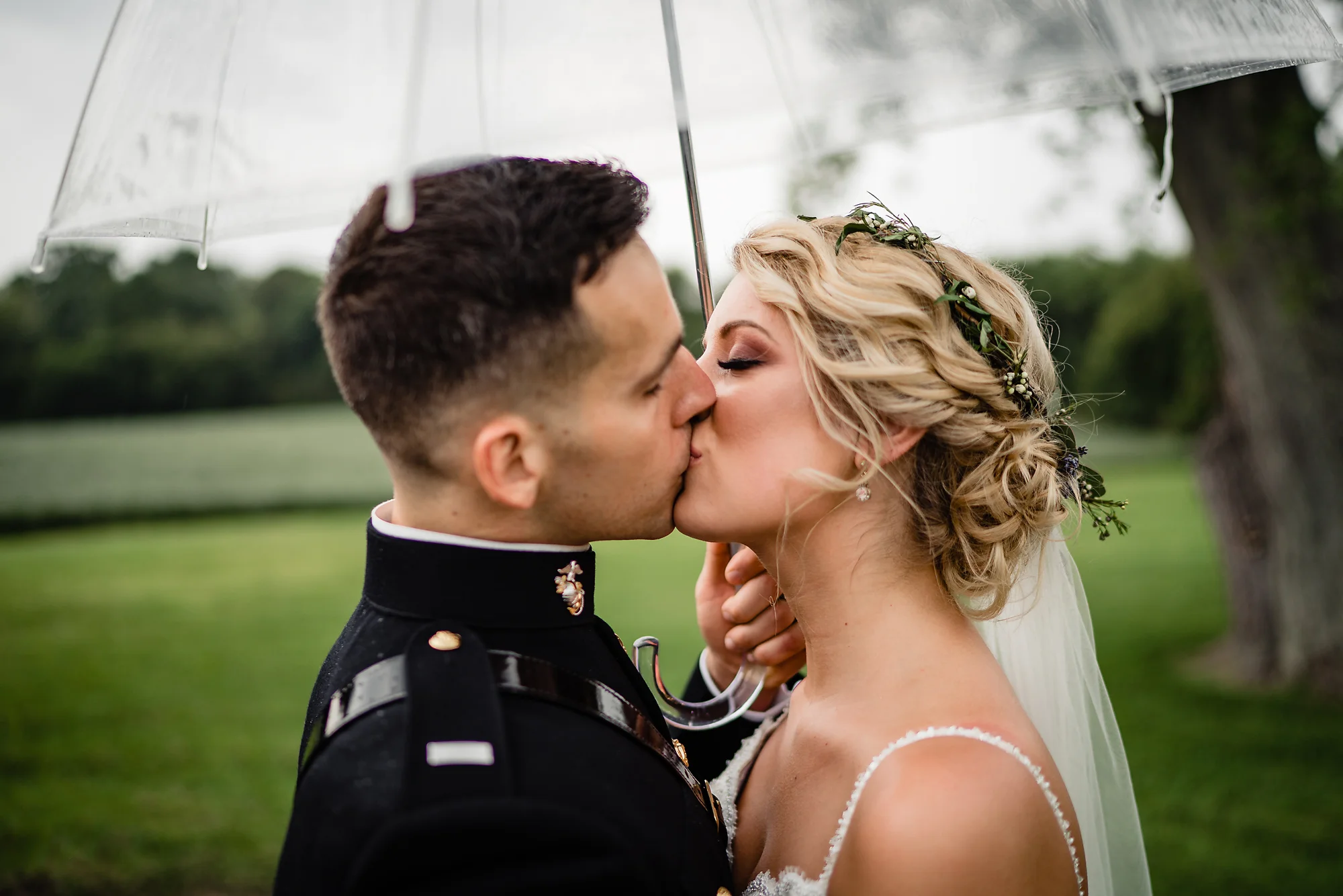 Cincinnati-Wedding-Photographers-Hughes-Center-Barn-36.jpg