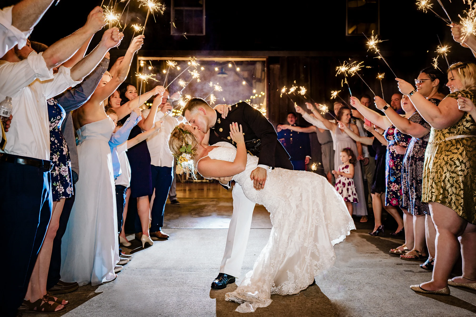 Cincinnati-Wedding-Photographers-Hughes-Center-Barn-28.jpg