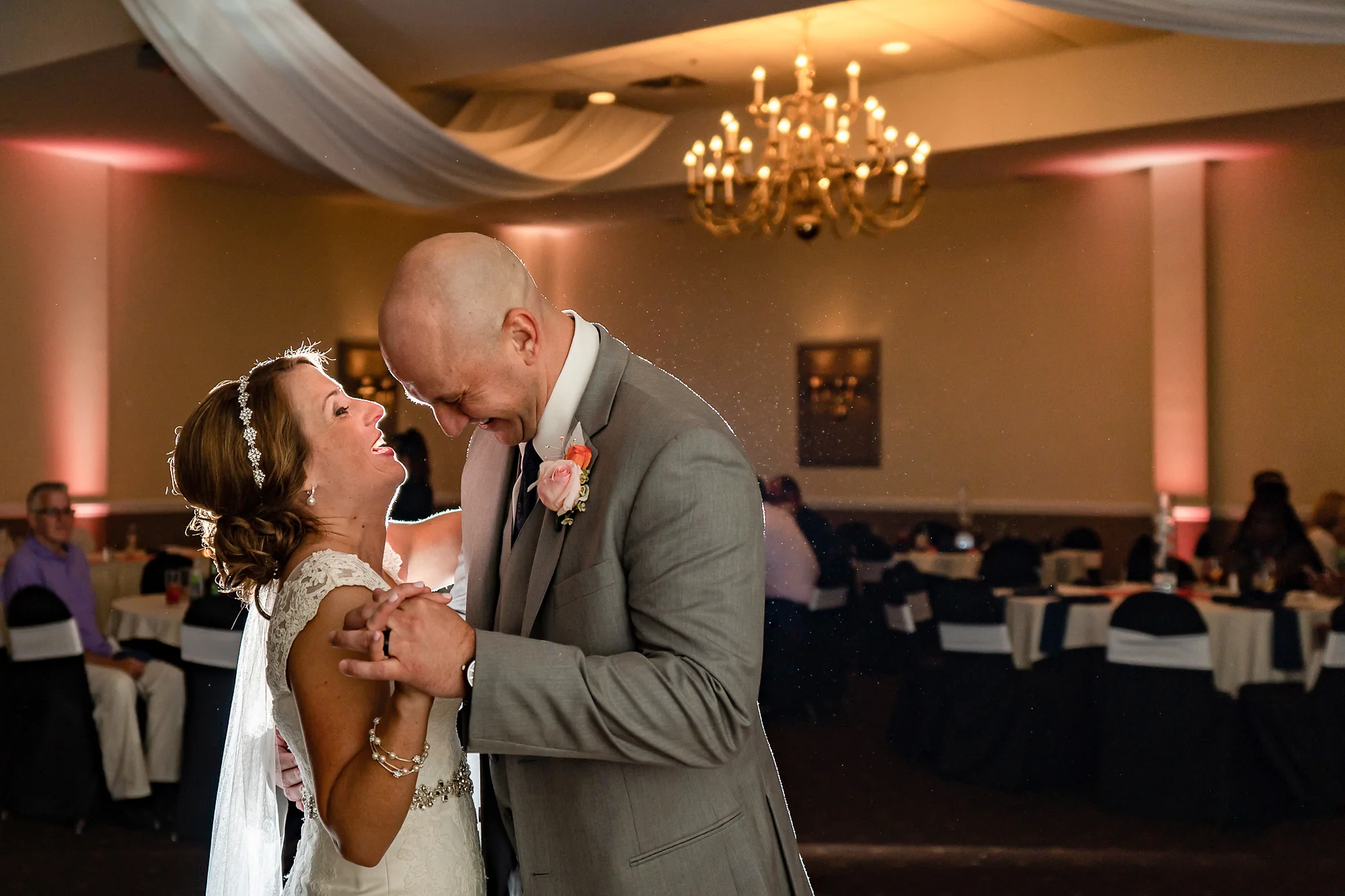 Receptions-Fairfield-Wedding-Photographer-Cincinnati-5.jpg