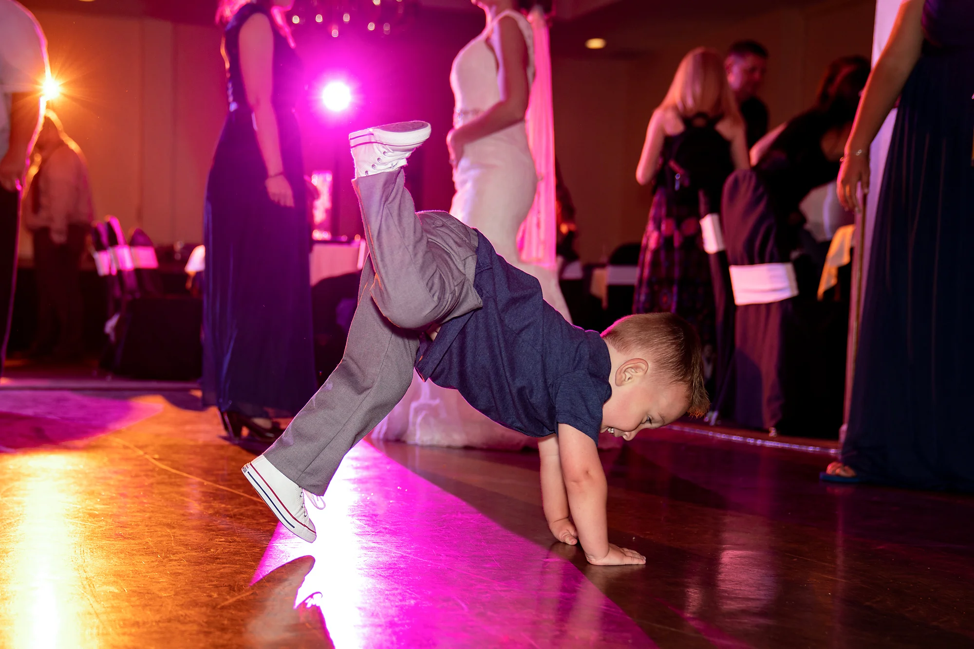 Receptions-Fairfield-Wedding-Photographer-Cincinnati-30.jpg