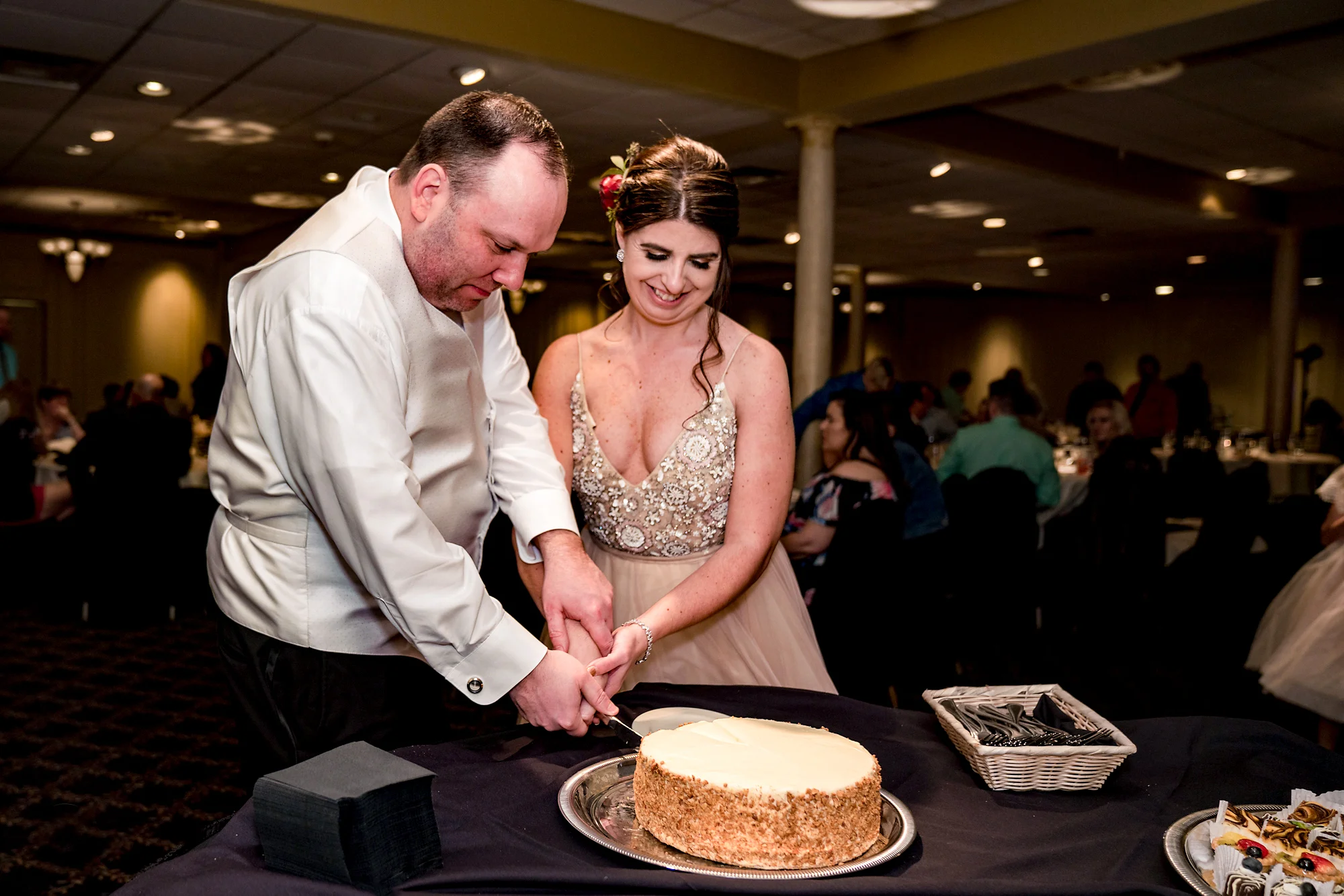 Cincinnati-Wedding-Photographer-Madison-South-Event-Center-45.jpg