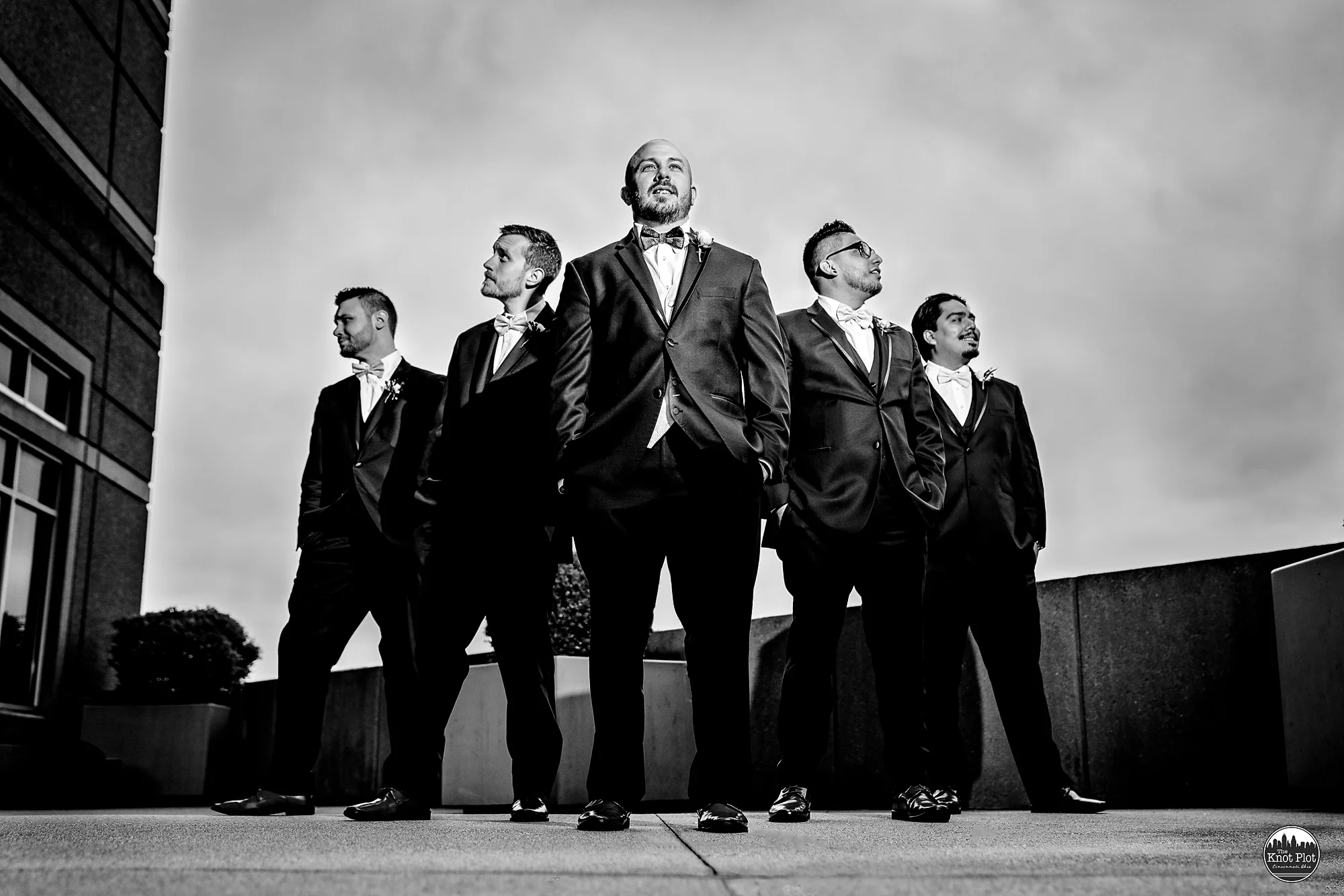 Embassy-Suites-Rivercenter-Cincinnati-Wedding-Photography-11.jpg