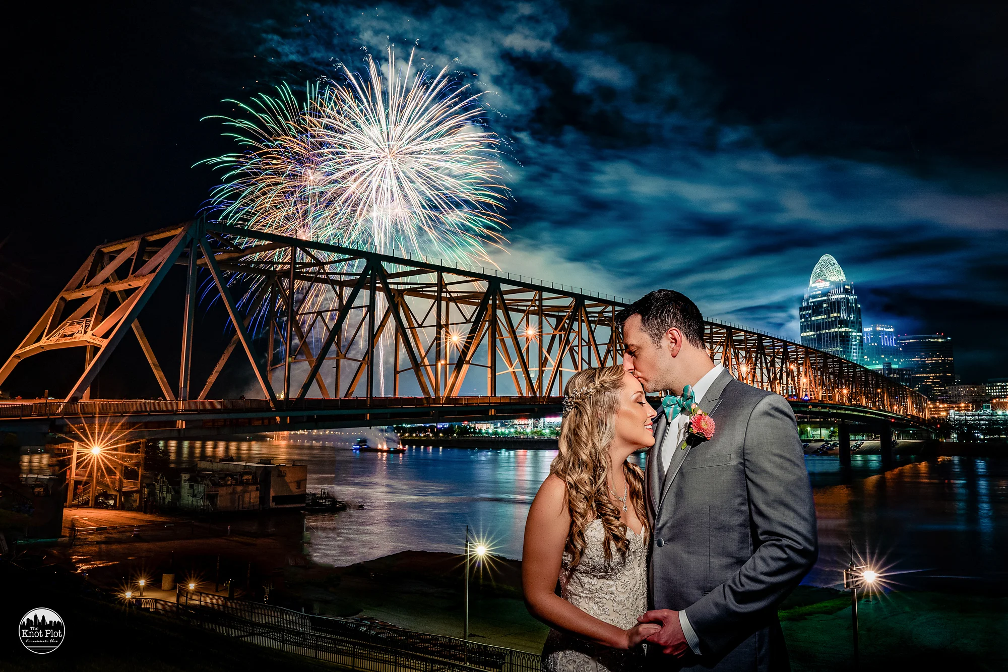 Newport-Aquarium-Wedding-Photos-1.jpg