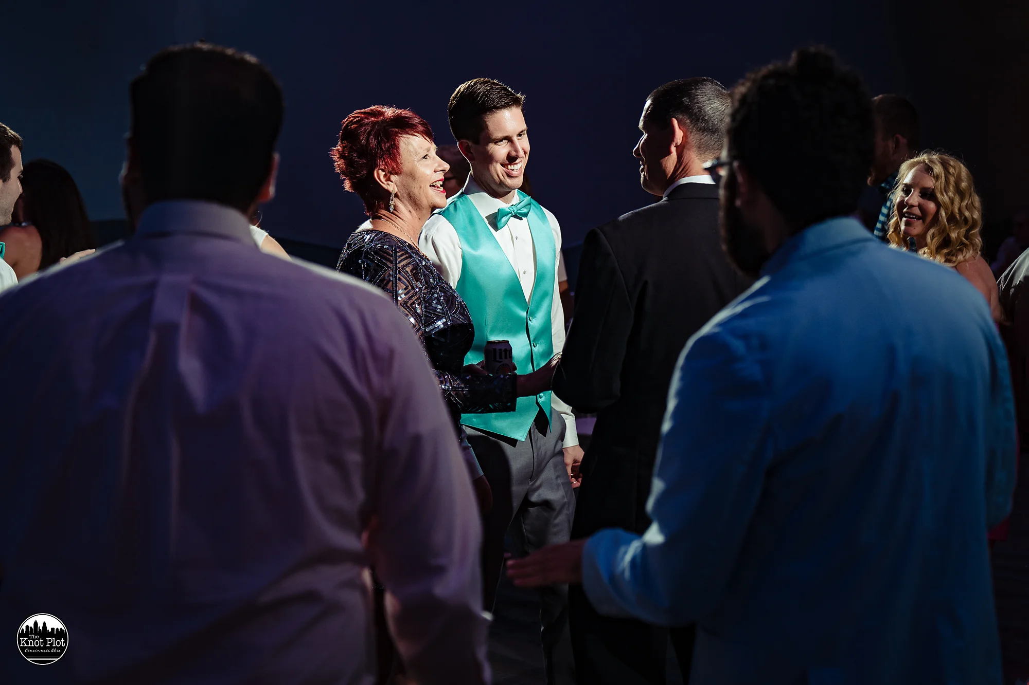 Newport-Aquarium-Wedding-Photos-23.jpg