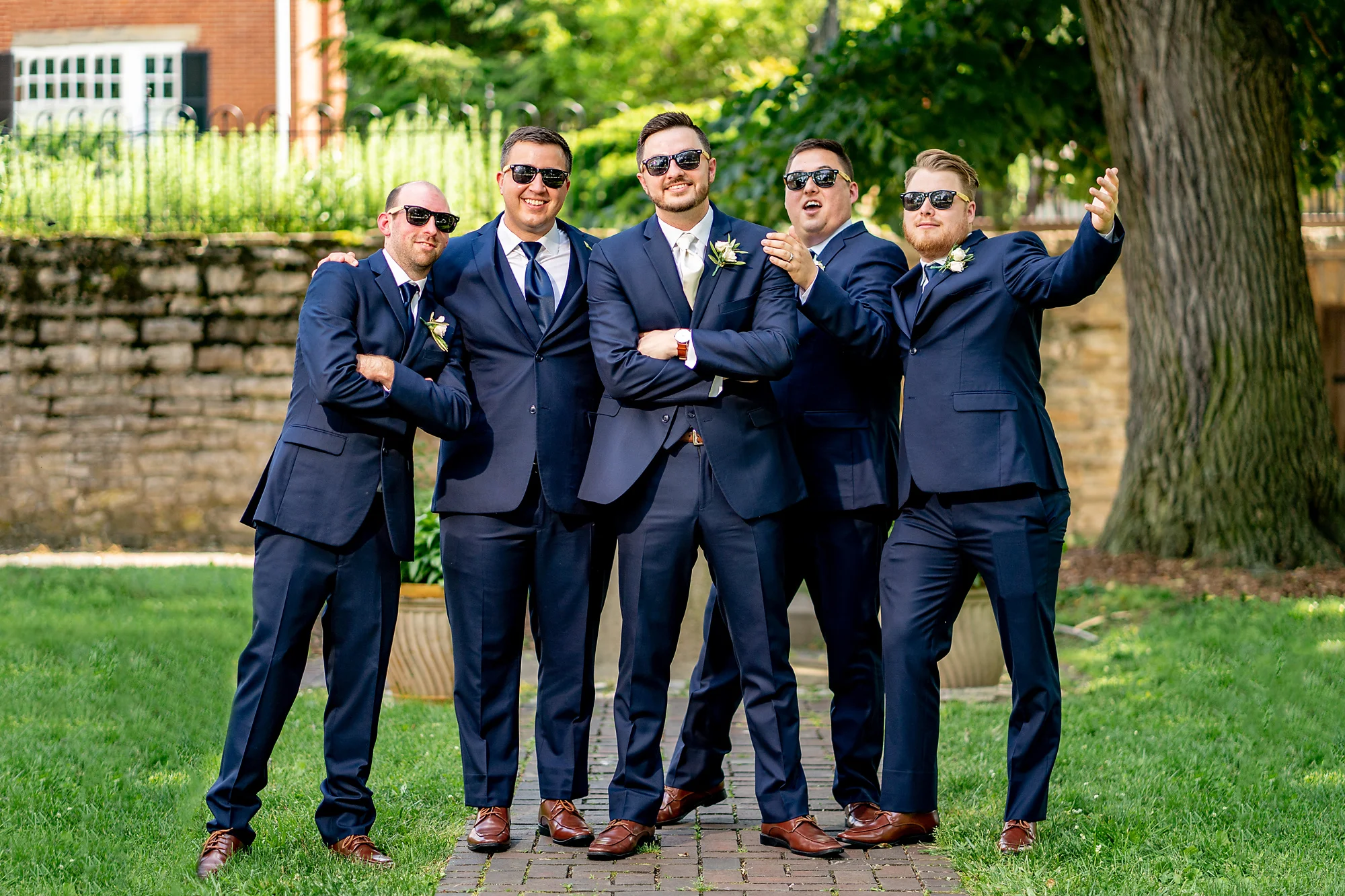 Embassy-Suites-Rivercenter-Wedding-Photography-11.jpg