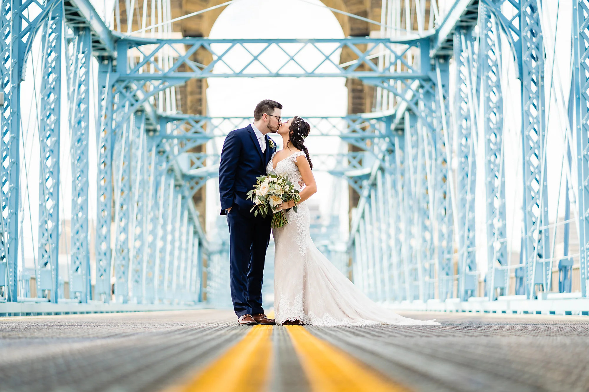 Embassy-Suites-Rivercenter-Wedding-Photography-14.jpg