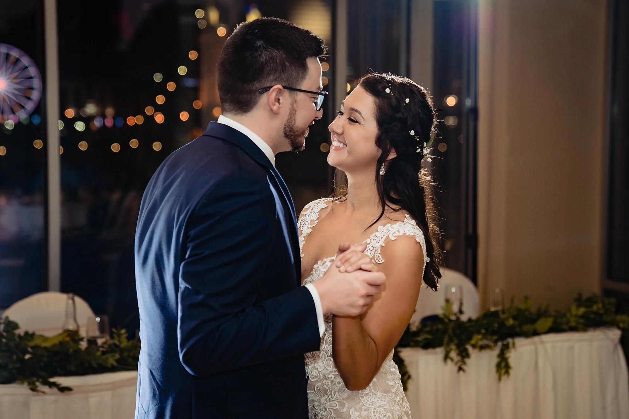 Embassy-Suites-Rivercenter-Wedding-Photography-35.jpg