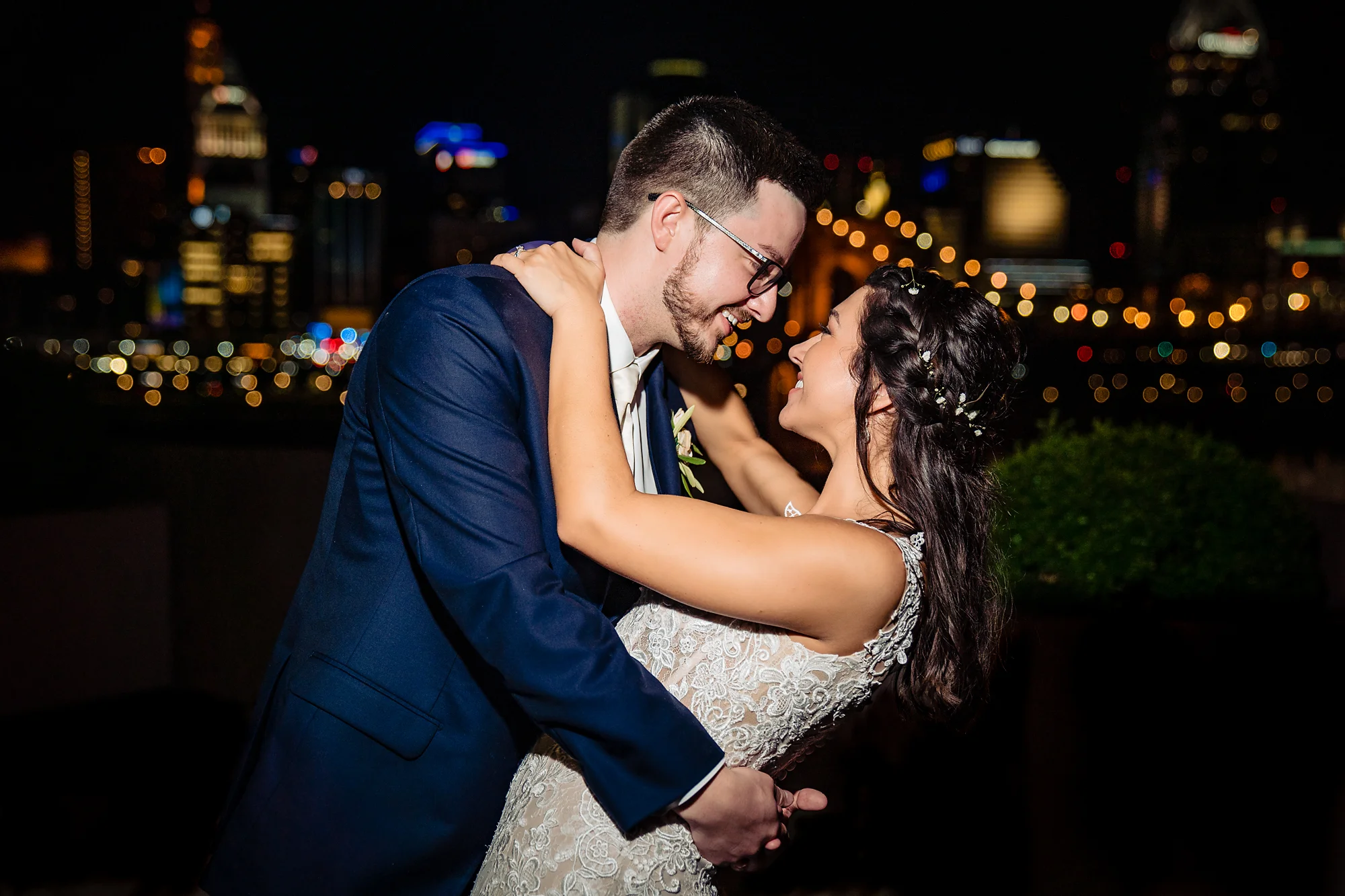 Embassy-Suites-Rivercenter-Wedding-Photography-38.jpg