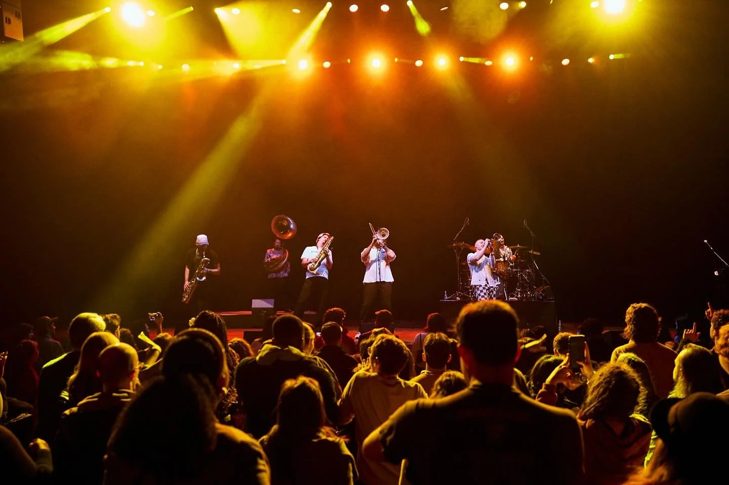 ☀️Our final public shows of the Summer are coming up next week!☀️

Aug 26 - @reidsdistillery 8-10pm
Aug 30 - Suydam Park 1-3pm

📸: @nicoledekhors 
.
.
.
#bigsmokebrass #torontomusic #livemusic #brassband @foresthillvillagebia