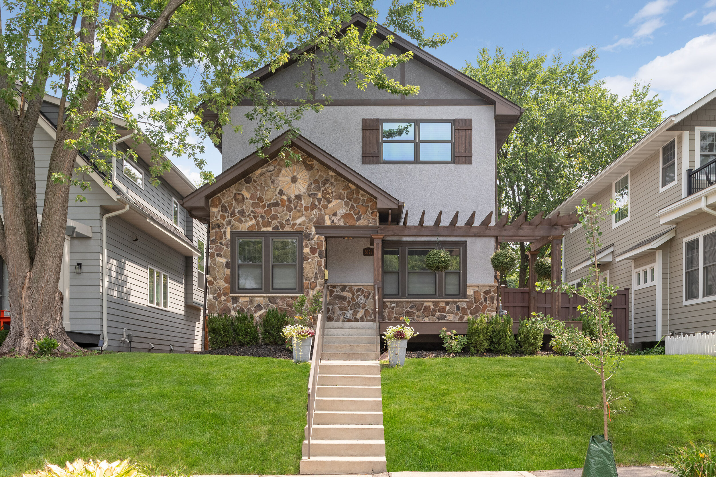 Sold 5821 Newton Avenue South, Minneapolis — Sarah Schaffer