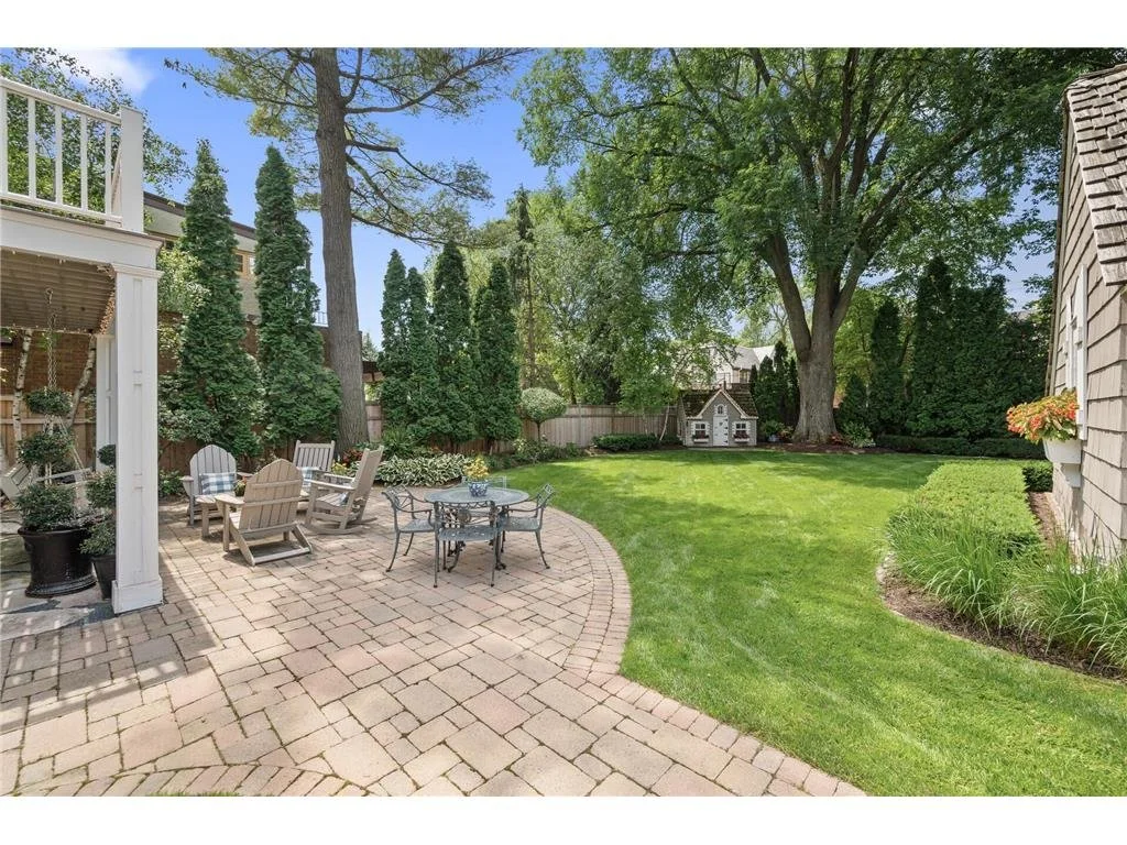 4504WooddaleAve-Backyard2.jpeg