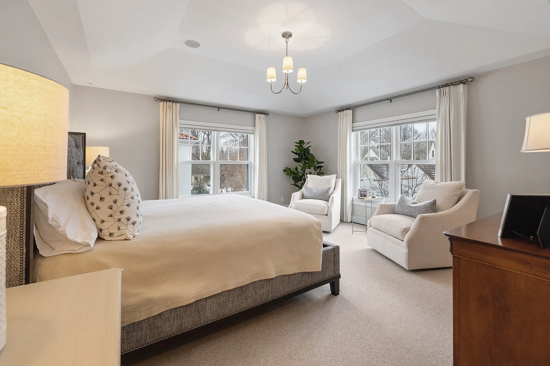 web_Bedroom Primary 1.jpg