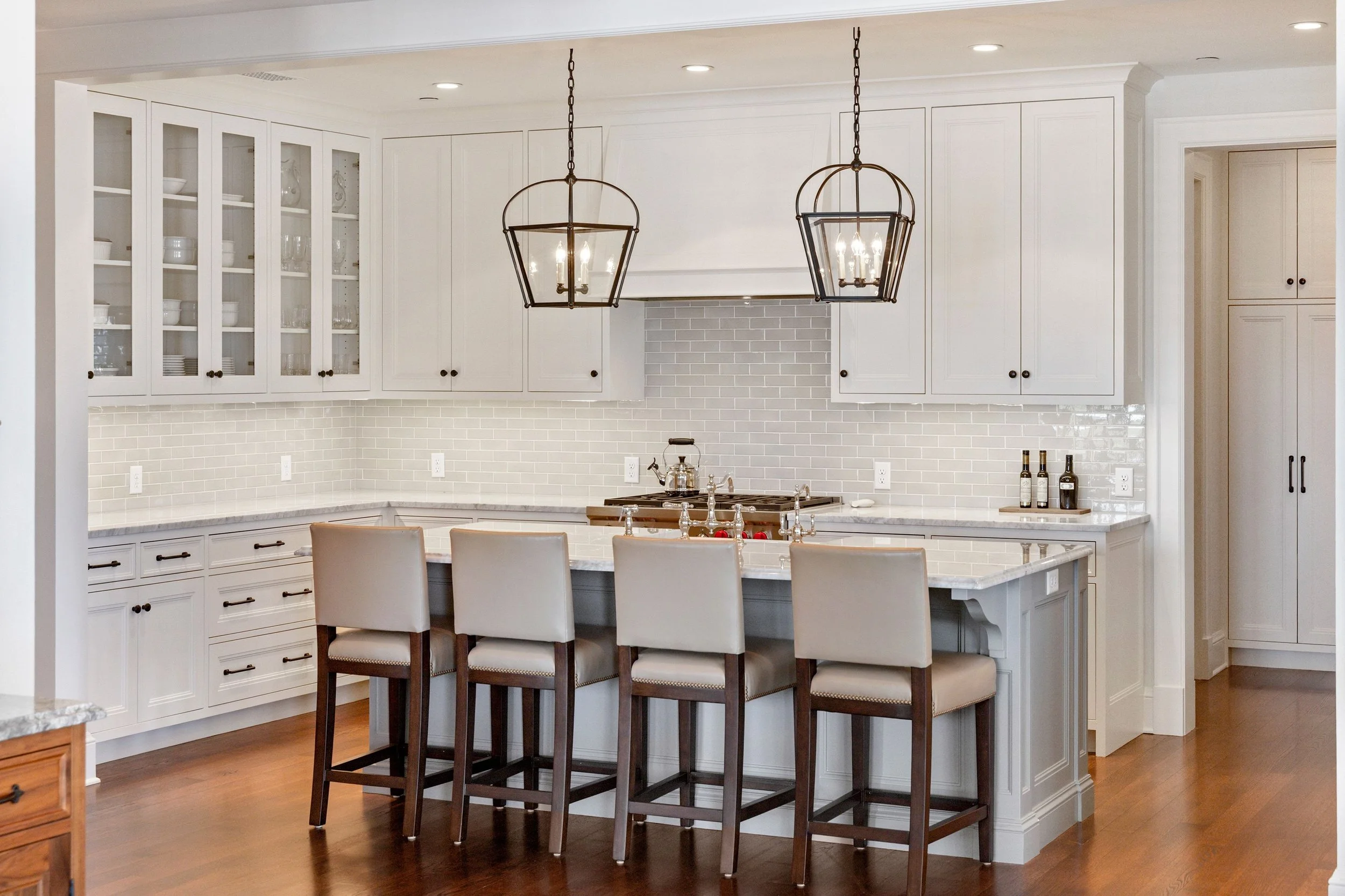 026_kitchen_2_190.jpg