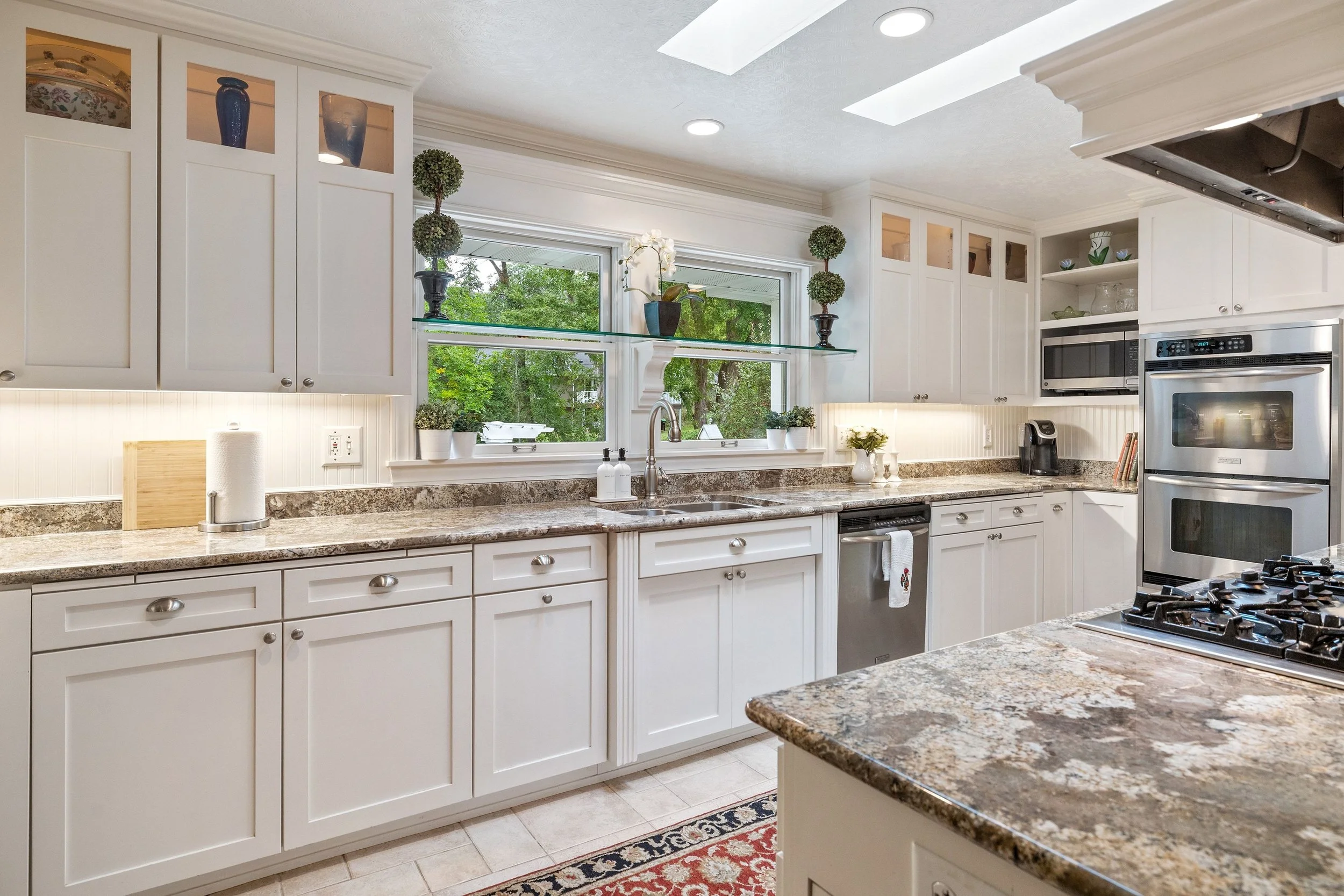 022_kitchen_1_991.jpg