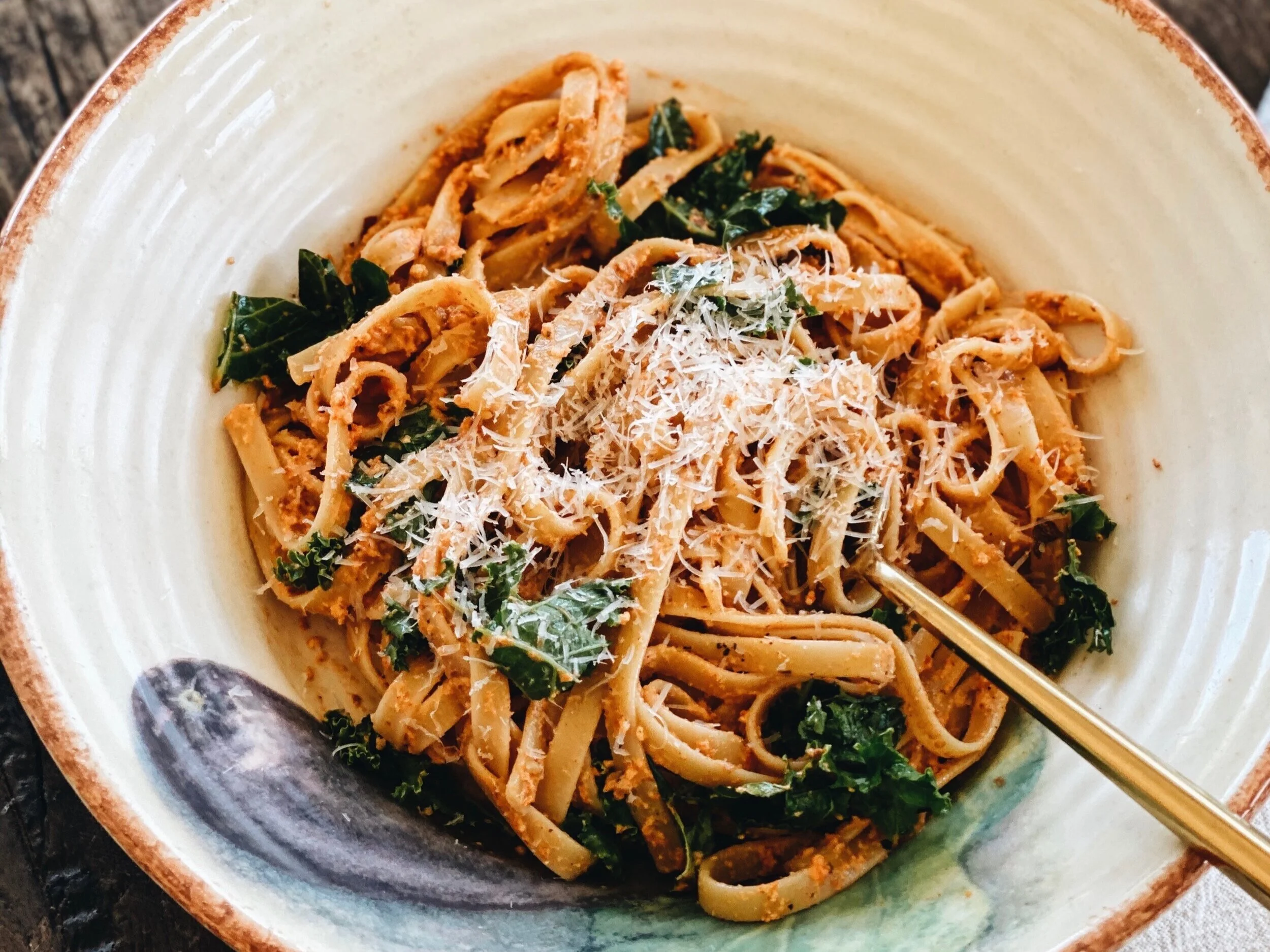 Fettuccine with Kale and Romesco Sauce 