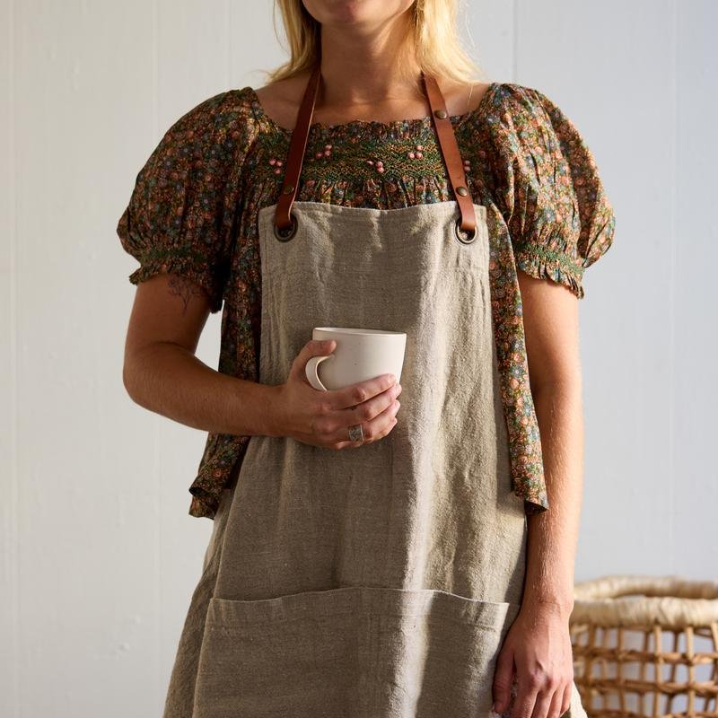 Kit_Textiles_LinenTales_Apron_Styled_0732_27131014-c63a-470f-ade5-44508ad1254f_800x.jpg