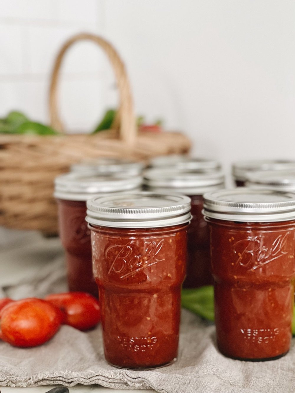 Everyone's Favorite Chili Sauce Recipe for Canning