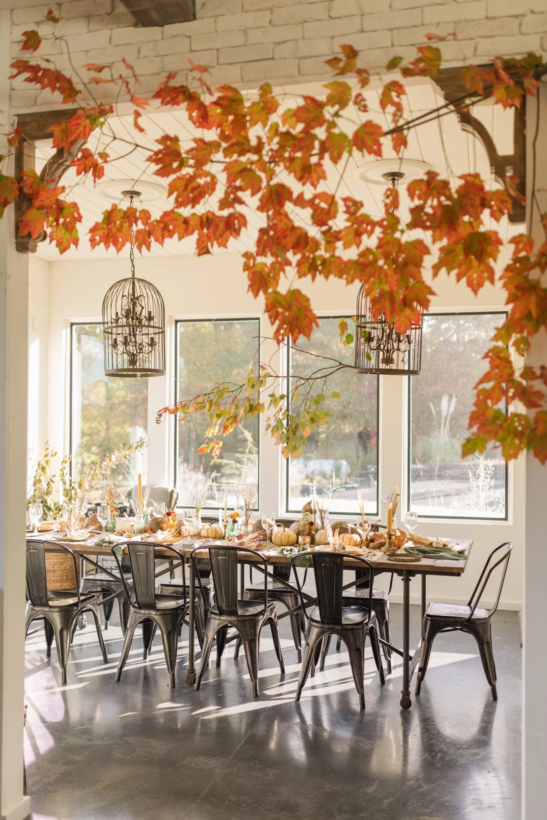 A Harvest-inspired Thanksgiving Tablescape