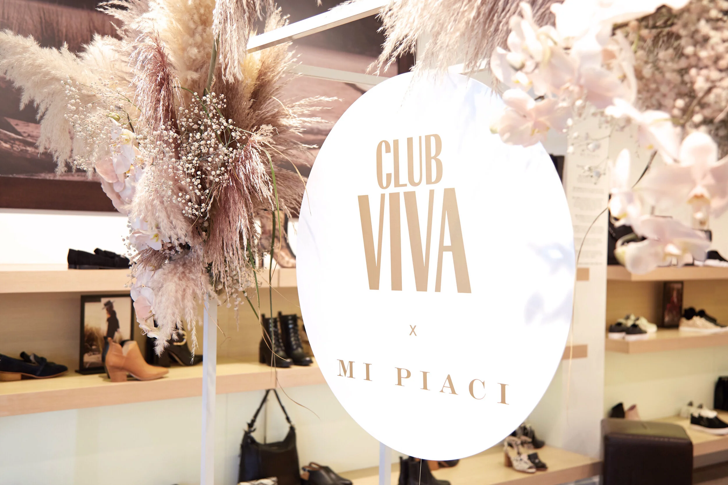 Round acrylic signage