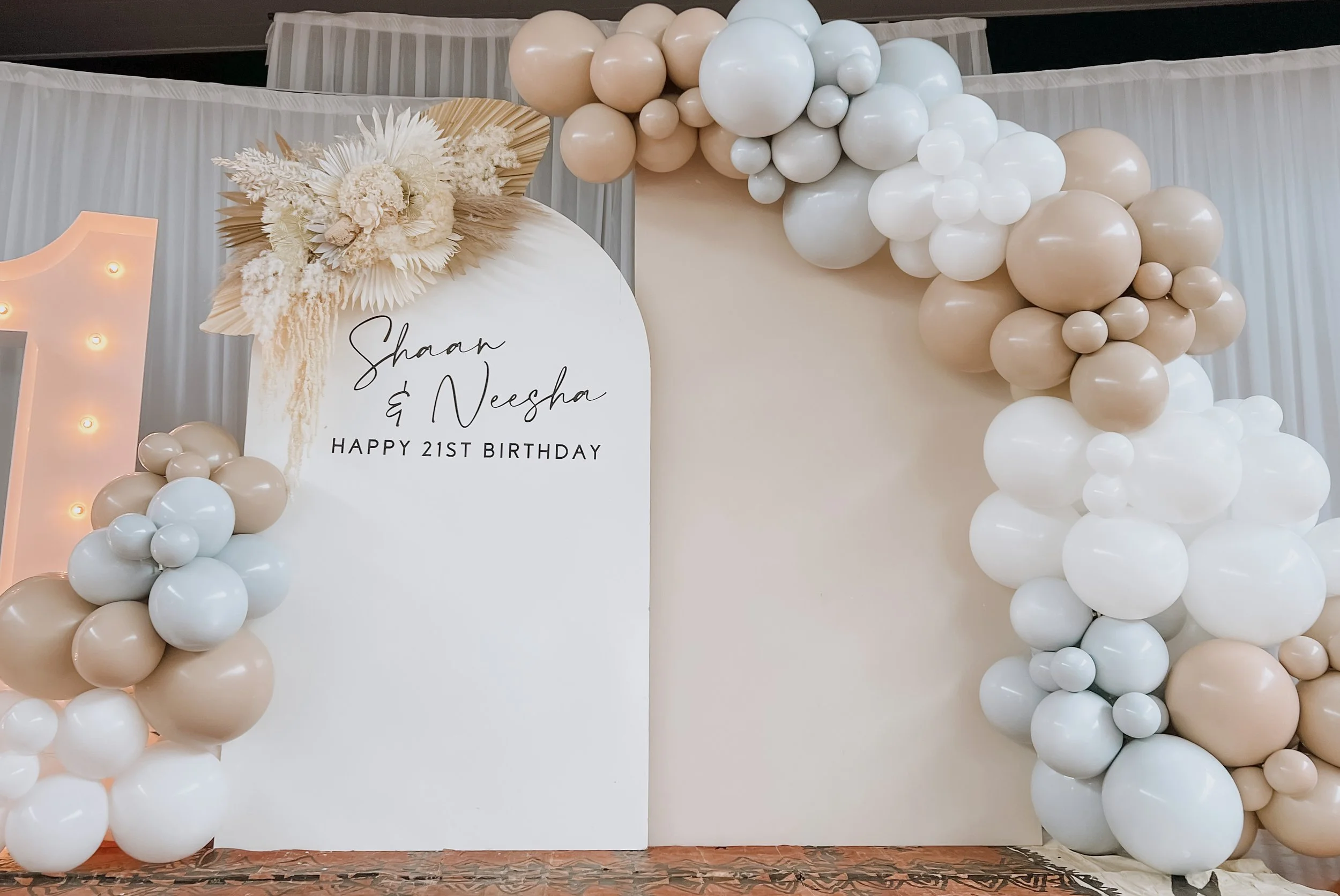 Backdrop Package - With Dried Florals