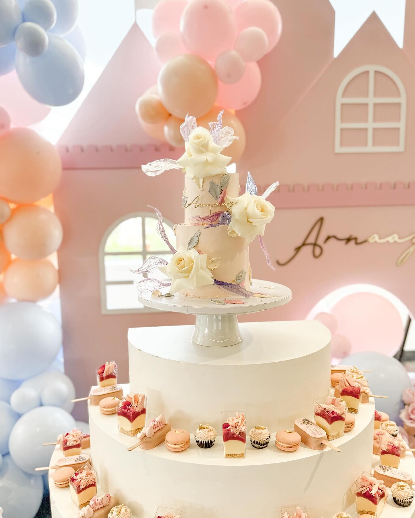 It&rsquo;s all in the details 💕✨

Swipe to see more of our gorgeous princess theme setup for the cutest first birthday party.

Obsessed with the details on our castle . I designed the castle to have the cutest window cutouts and trims - peep those f