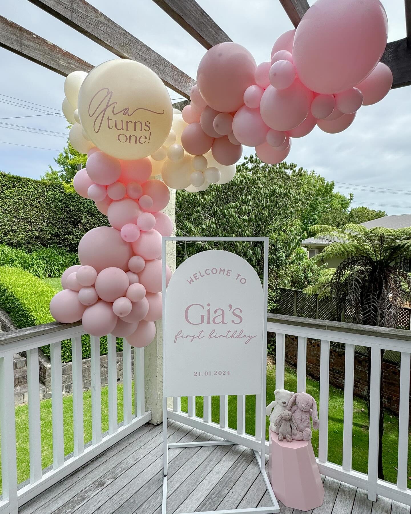 Gorgeous details for Gia&rsquo;s 1st birthday 🩷

Shades of Pink and Cream balloons with a custom personalised balloon. 
Sometimes all you need is a gorgeous personalised garland without backdrops or extras 🙈
Add a signage and stand combo, some gorg