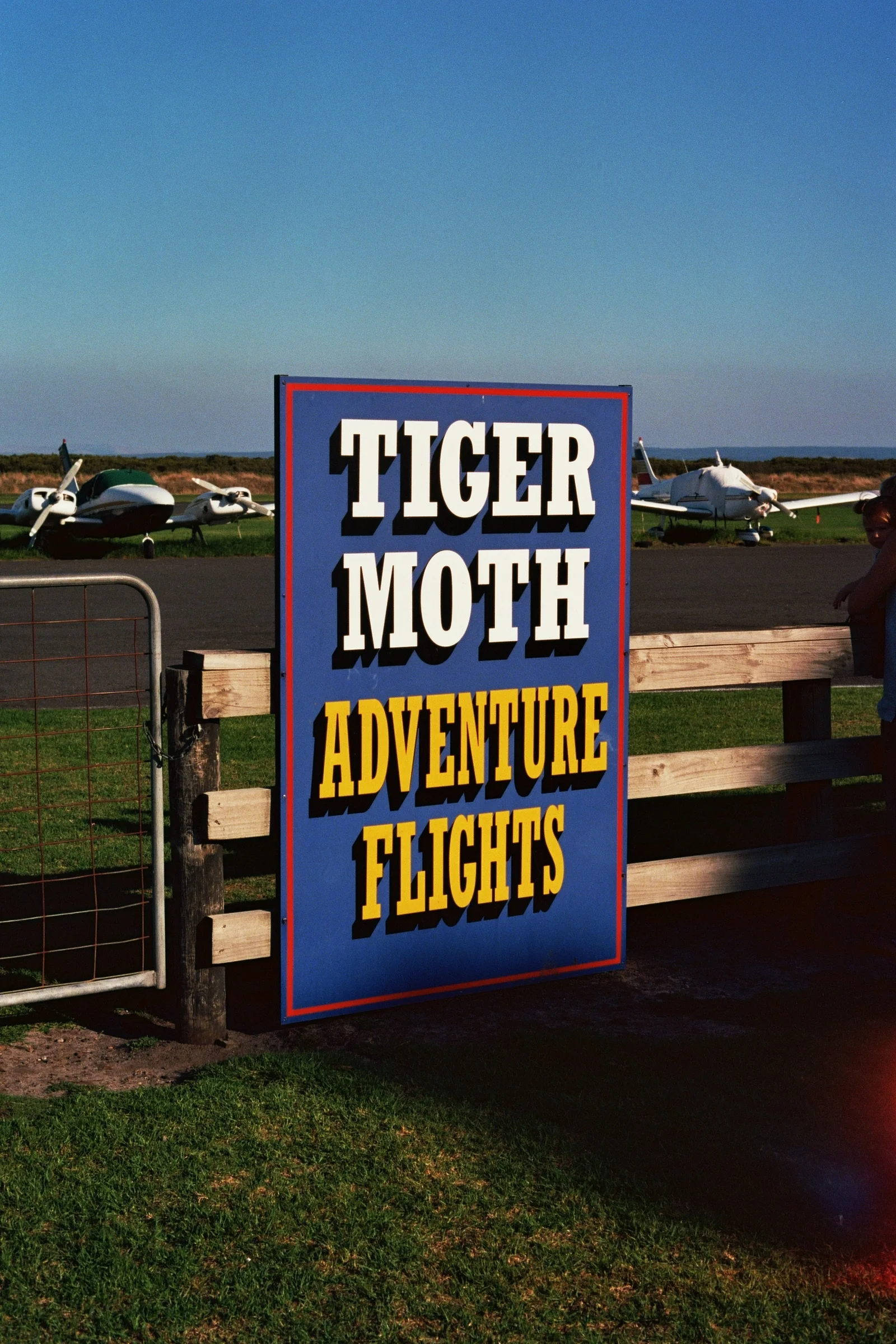 19A_00127.jpg