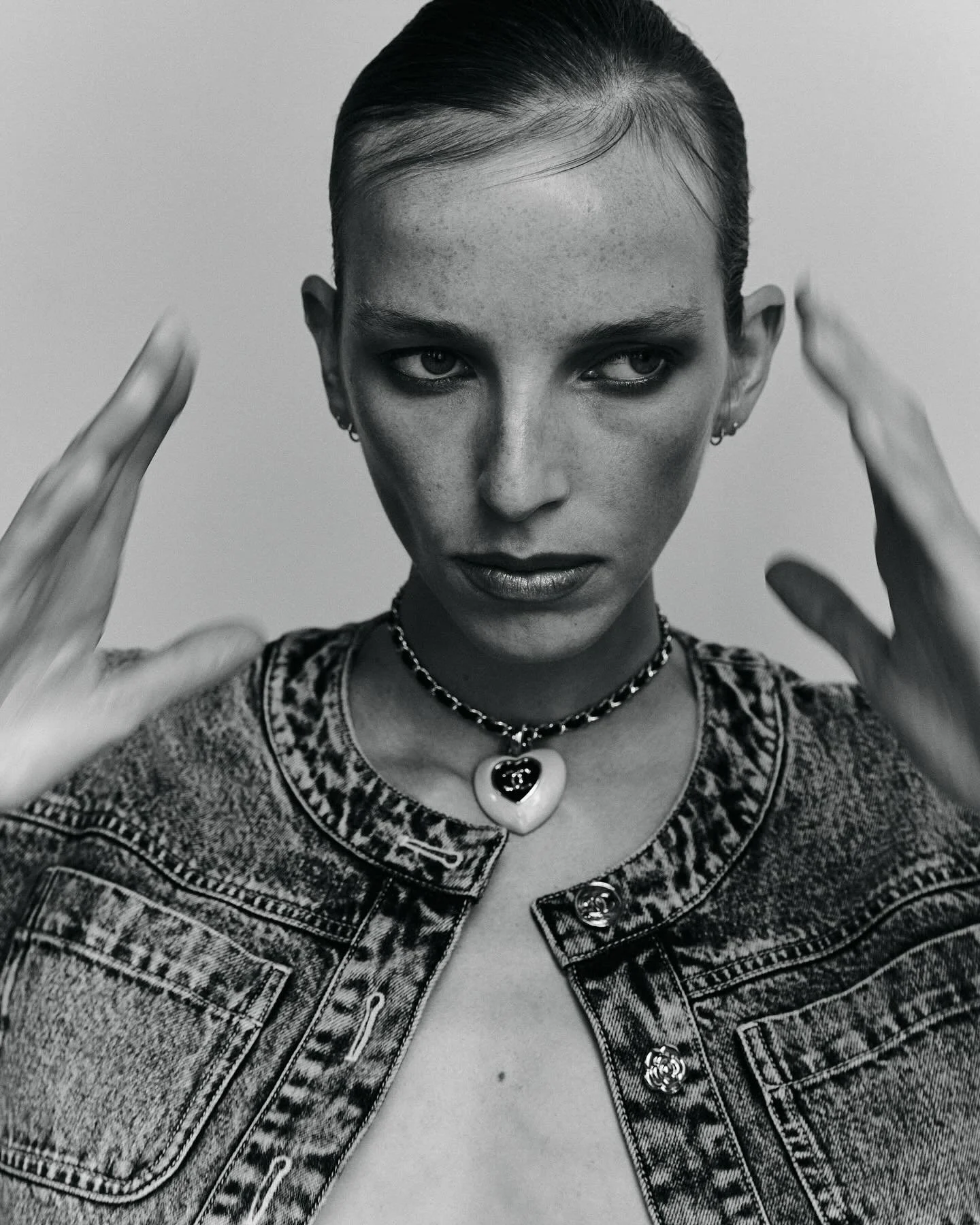 I have mad respect and admiration for @fauvebouwman &amp; @mishakratina! 
They made @velvetpagesmag happen from a dream, to a concept and now into this gorgeous print issue. I love dreamers who are do-ers! I am inspired and very honored to style thei